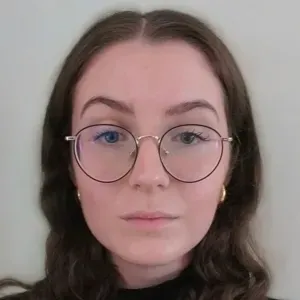 Aide aux devoirs par une étudiante à Nantes