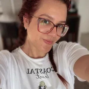 Responsible and Caring Brazilian Babysitter in Saint-Louis