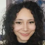 Baby-sitter disponible à Plein temps ou occasionnel 