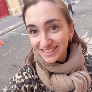 Jeune étudiante, baby-sitter nogentaise 