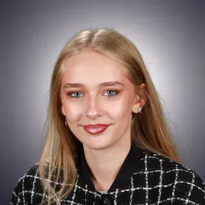 Etudiante baby-sitter expérimentée