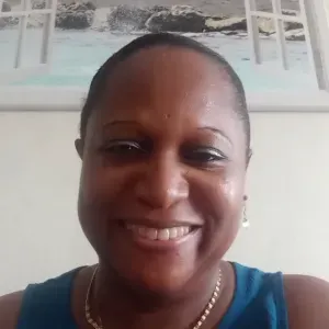 Baby-sitter expérimentée à Basse-Terre