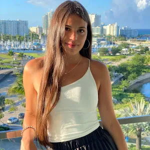 English-speaking nanny with 2 years Au Pair experience