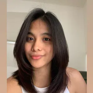 Babysitter, tutor in english, cooking meals and cleaning 