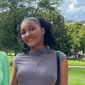 Baby-sitter expérimentée à Paris 