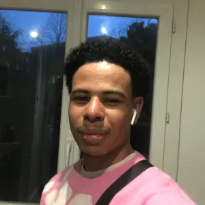 🐾 Pet Sitter à Nantes – Disponible pour garder vos animaux 