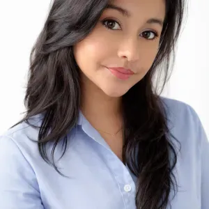 Femme de ménade sérieuse aves références- Genève