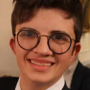 Baby-sitter disponible sur Lyon