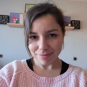 Explicadora inglês com curso avançado Gaia e Porto