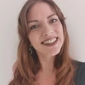 Je cherche une baby-sitter à domicile