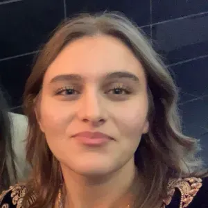 Babysitter polyvalente, dynamique et responsable