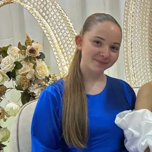 Jeune baby-sitter motivé à Paris 