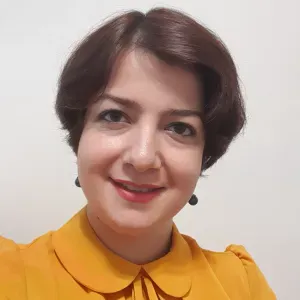 Enseingnante expérimentée disponible comme baby-sitter