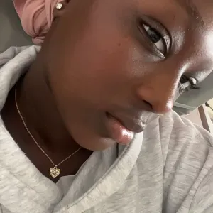 Baby-sitter expérimentée à Paris