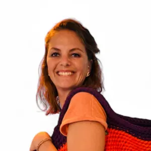 Je cherche une baby-sitter 