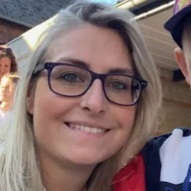 Je recherche une babysit 