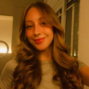 Babysitter com experiência no Brasil a 2 anos