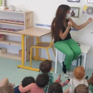 Nounou, cours d'anglais et soutien scolaire en élémentaire