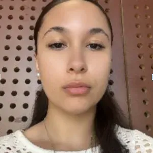 Baby-sitter sérieuse et disponible à Vichy