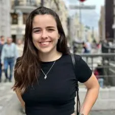 Babysitter com experiência em Sintra, Oeiras e Lisboa!  