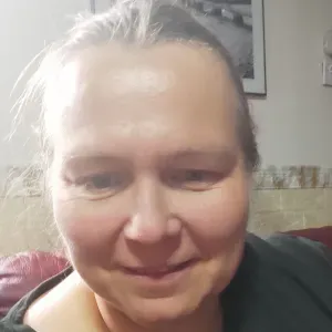 Je m appelle Laetitia j ai 52 ans expérience 5 ans