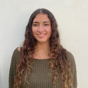 Explicadora Empenhada para Crianças do Ensino Primário