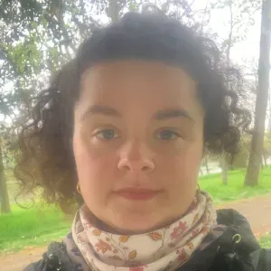 Baby-sitter expérimentée entre Tours, Loches & Brem sur mer