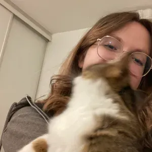 Recherche pet-sitter pour petite chatte d'1 an et demi 