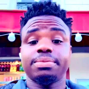 Homme de ménage Eco-responsable à Paris