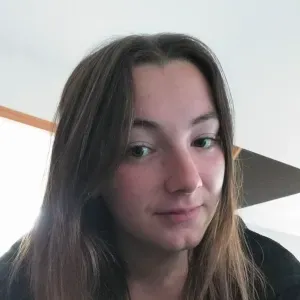 Baby-sitter expérimentée à Château Gontier