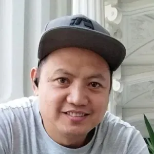 Pet setting in paris france, and on my own pets 