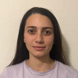 Je suis prête à vous aider de faire vos ménages etc 