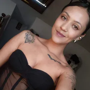 Niñera en la linea de la concepción