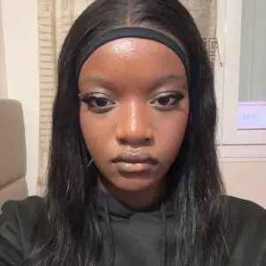 Baby-sitter débutante à lhay les roses