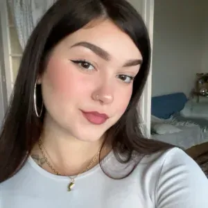 Baby sitter "expérimentée" sur Tours Centre ou Aide menagère