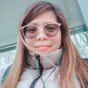 Experienced housekeeper and baby sitter looking for job