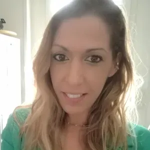 Femme de ménage autour de SOUDAN