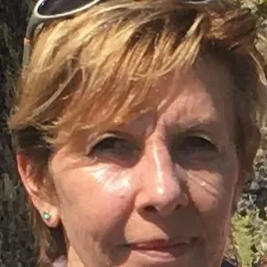 GARDE D 'ANIMAUX PROMENADES ET CARESSES