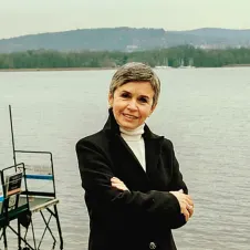 Anziani Compagnia diurna e notturna