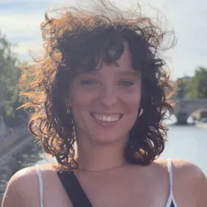 Baby-sitter expérimentée dans le 94