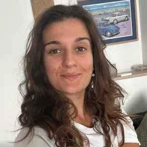 Baby-sitter motivée pour gardes occasionnelles