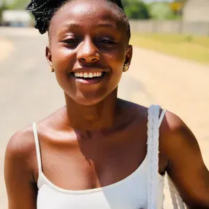 Experienced babysitter from Kenya
