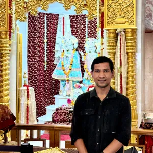 Nepali soul looking for a beneficial job. 
