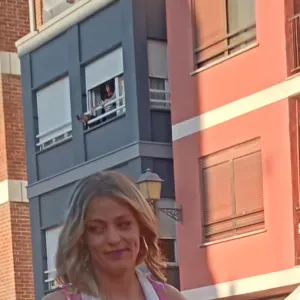 Requiero cuidadora de niños en Gandia