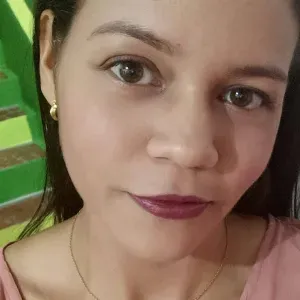 Cuidadora en VIGO , responsable.