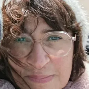 Nounou expérimenté au domicile des parents