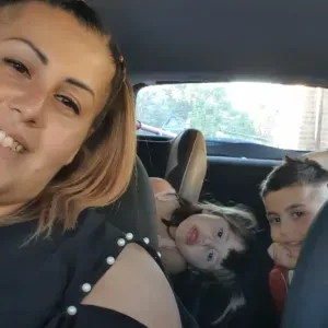 Cerco fissa baby sitter di fiducia