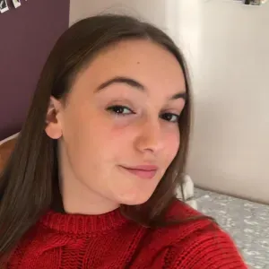 Babys-sitter expérimenté et bienveillante 