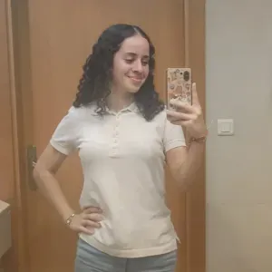 Niñera con deporte, juegos y ayuda en tareas