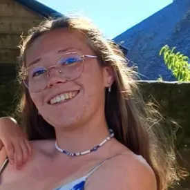 Baby-sitter expérimenté à Lamballe-Armor et ses alentours...